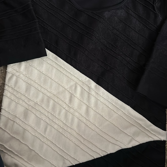 Gently used Bebe dress P/S - Picture 3 of 4